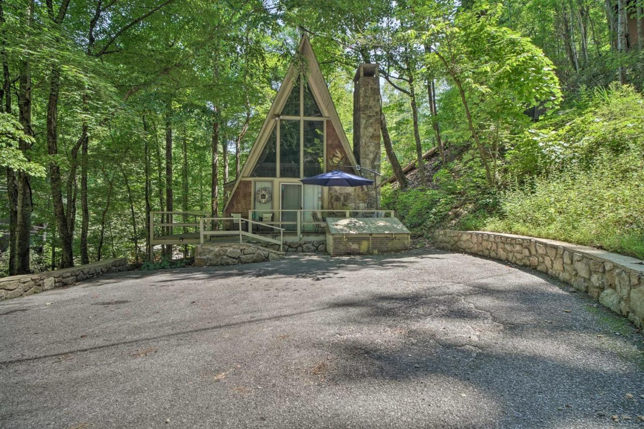 Snuggle Inn In The Heart Of Chalet Village! Gatlinburg Zewnętrze zdjęcie