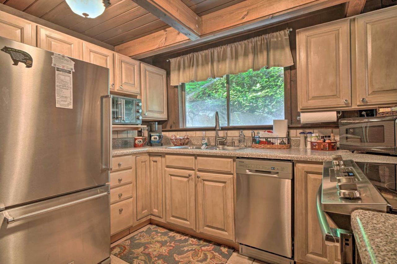 Snuggle Inn In The Heart Of Chalet Village! Gatlinburg Zewnętrze zdjęcie