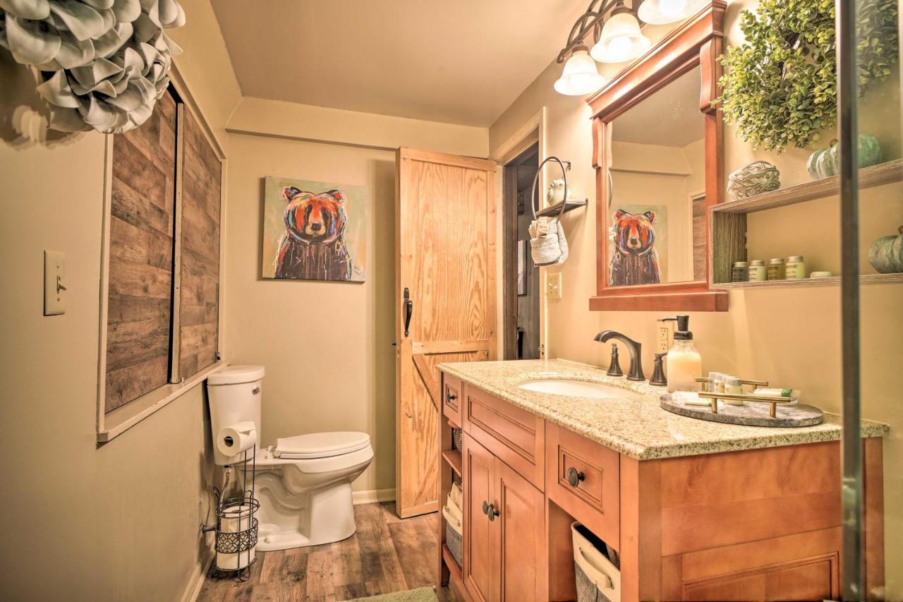Snuggle Inn In The Heart Of Chalet Village! Gatlinburg Zewnętrze zdjęcie